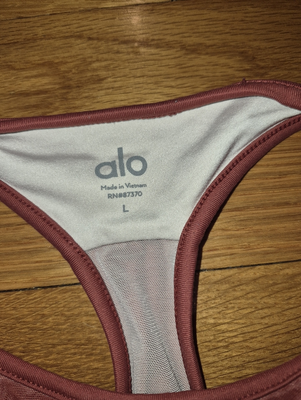 Alo Bra - Picture 2 of 8